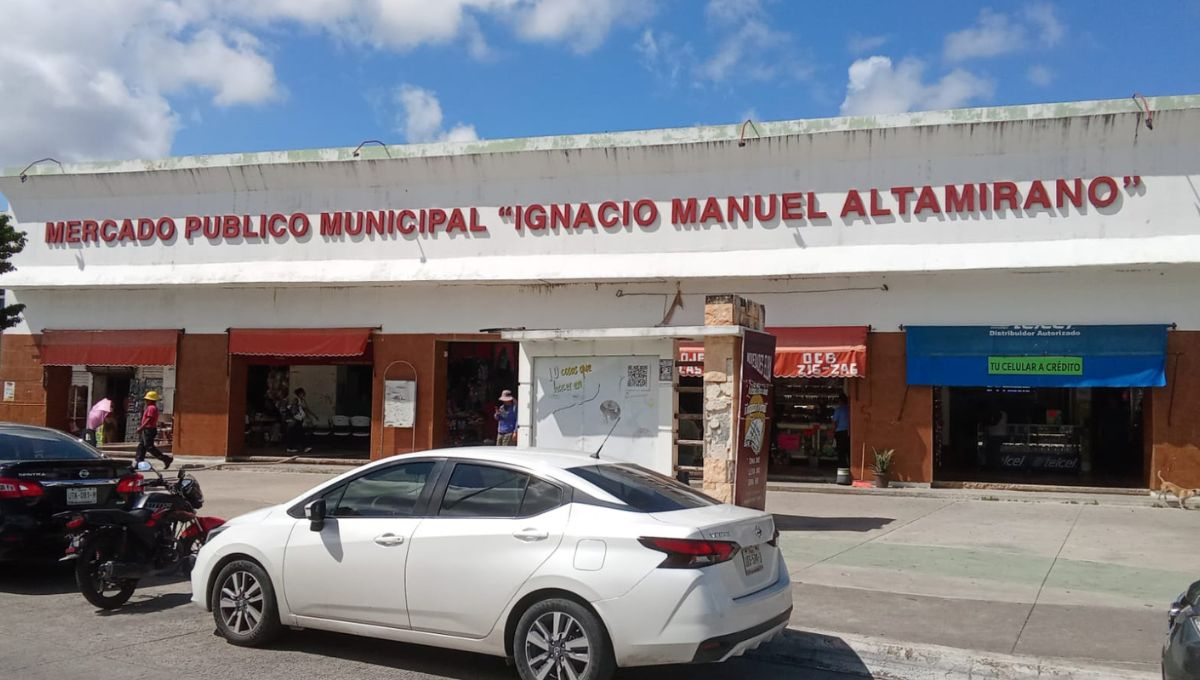 Locatarios del mercado Altamirano acusan a secretario del Ayuntamiento de favorecer a una familia de vendedores