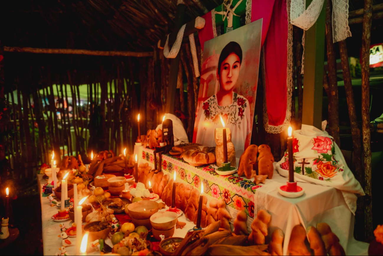 Campeche honra a sus difuntos con altares, pibipollo y el Bix como despedida final Campeche honra a sus difuntos con altares, pibipollo y el Bix como despedida final