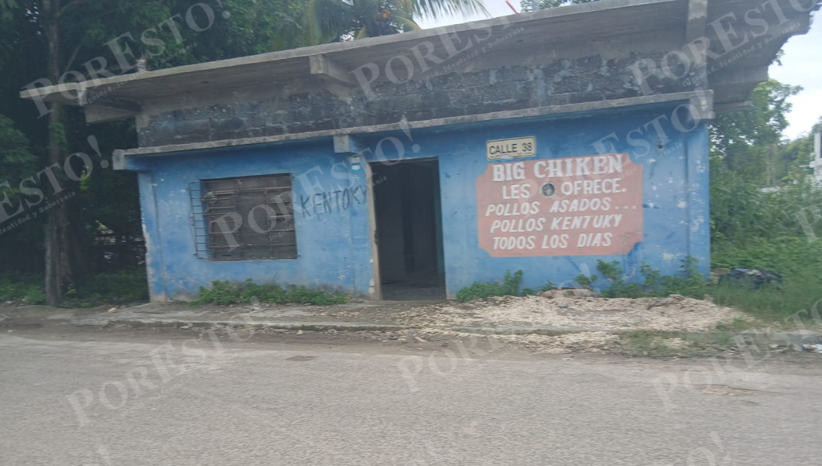 Personas desconocidas robaron una pollería en remodelación en la colonia Salsipuedes de Escárcega. Personas desconocidas robaron una pollería en remodelación en la colonia Salsipuedes de Escárcega.