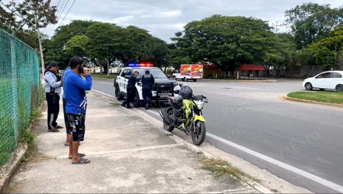 Motociclistas chocan de frente en la Concordia, Campeche; dos lesionados