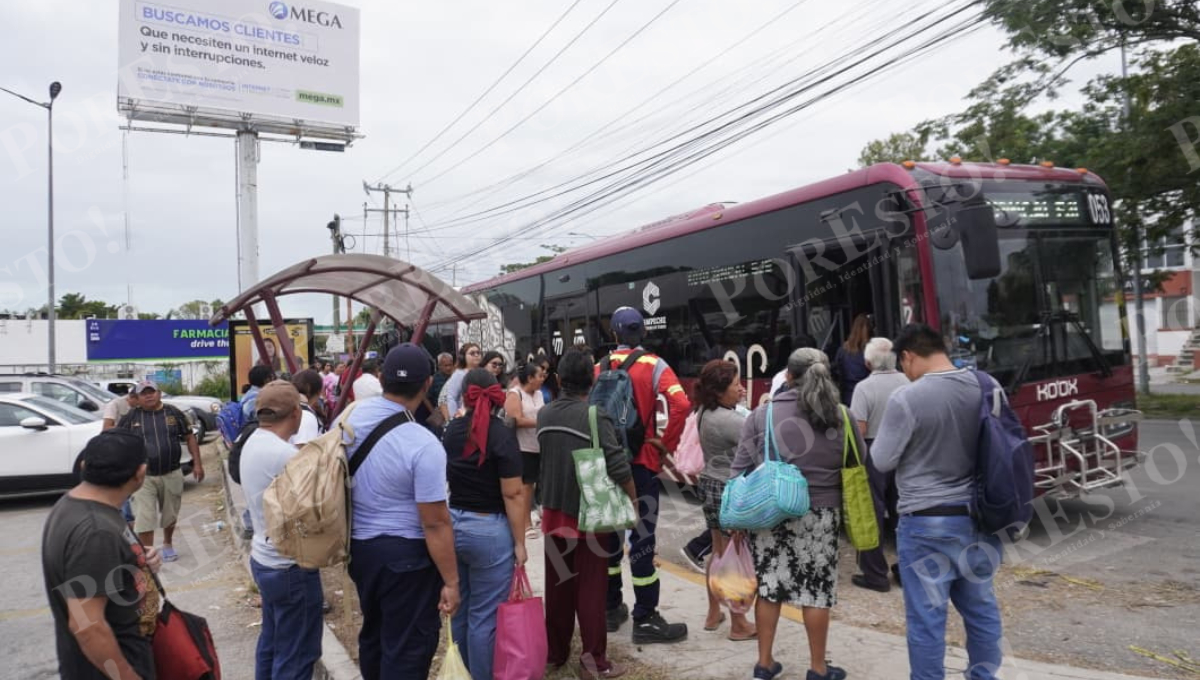 Usuarios denuncian tiempos de traslado duplicados, paraderos mal ubicados y ocupación excesiva en horas pico. Usuarios denuncian tiempos de traslado duplicados, paraderos mal ubicados y ocupación excesiva en horas pico.