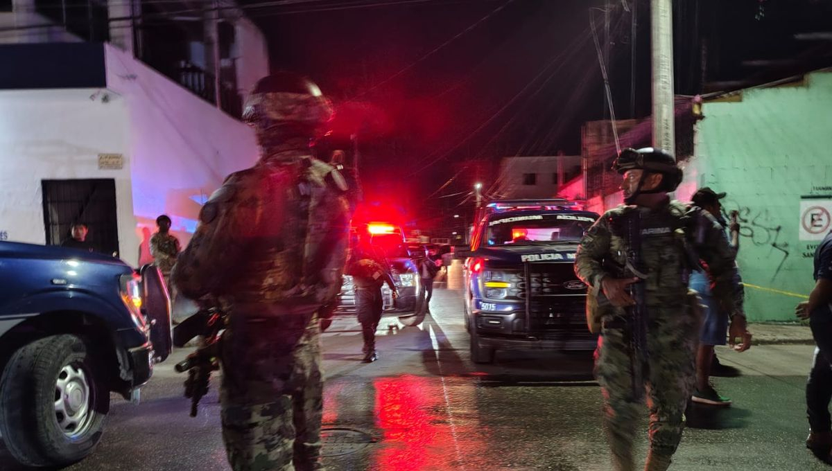 Desconocidos realizan ataque contra un bar en Cancún, hay un carro quemado Desconocidos realizan ataque contra un bar en Cancún, hay un carro quemado