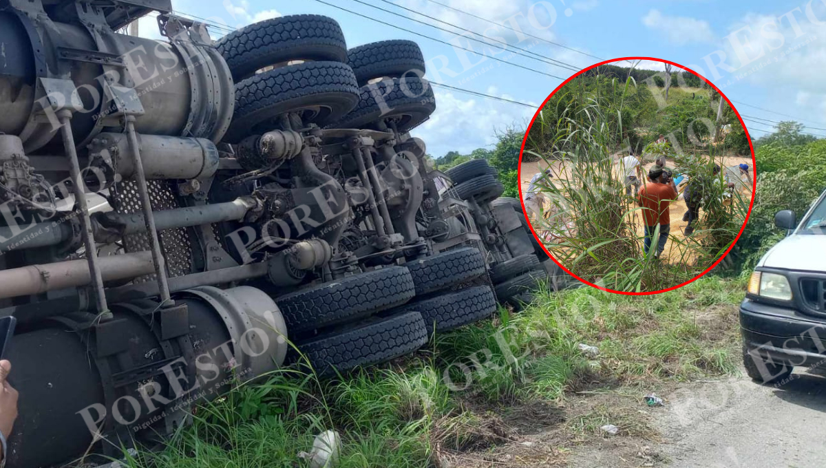 Rapiñan maíz tras volcadura de tráiler en la carretera Escárcega–Villahermosa Rapiñan maíz tras volcadura de tráiler en la carretera Escárcega–Villahermosa