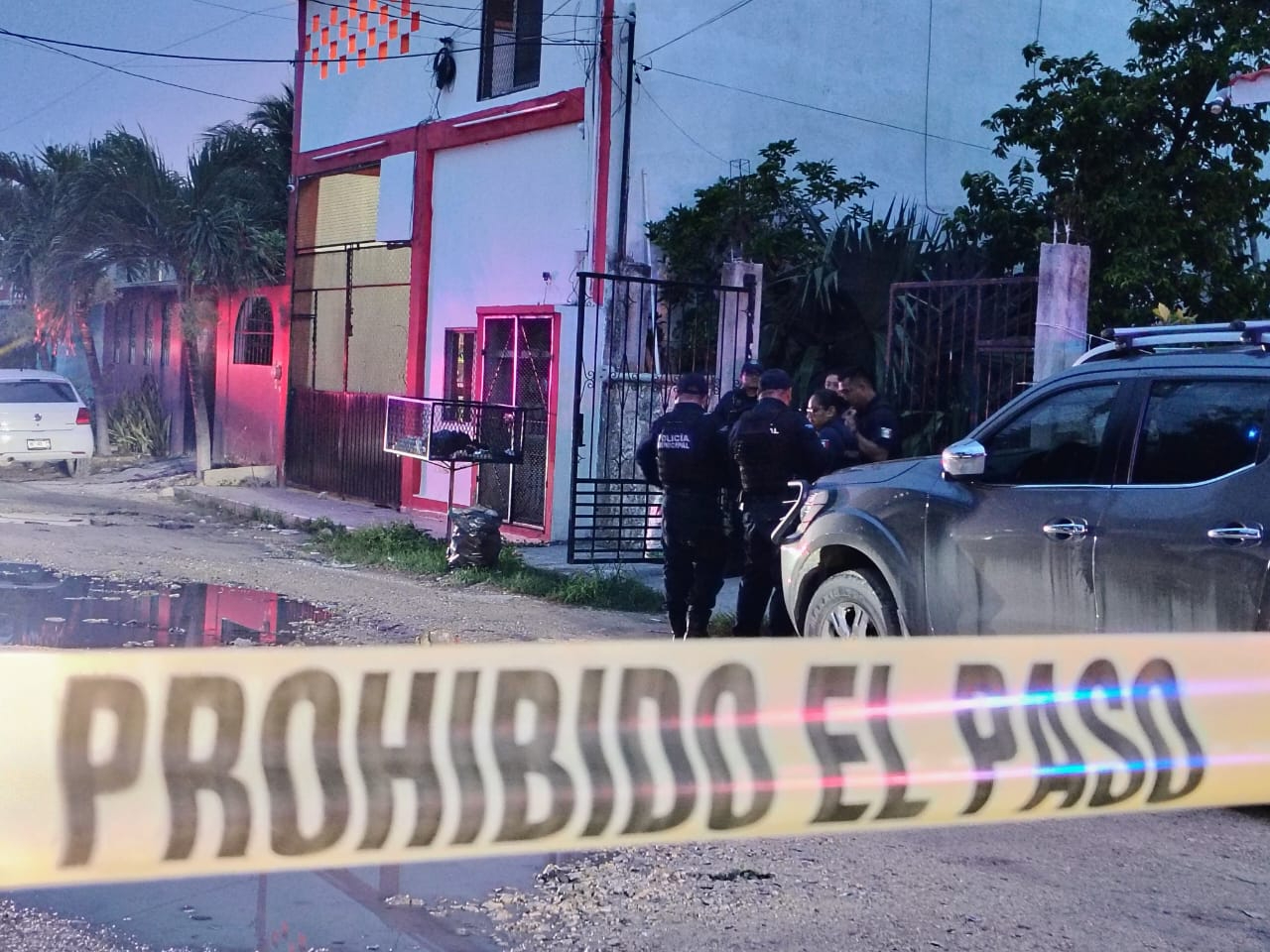 Los elementos policiacos acudieron al llamado de emergencia.