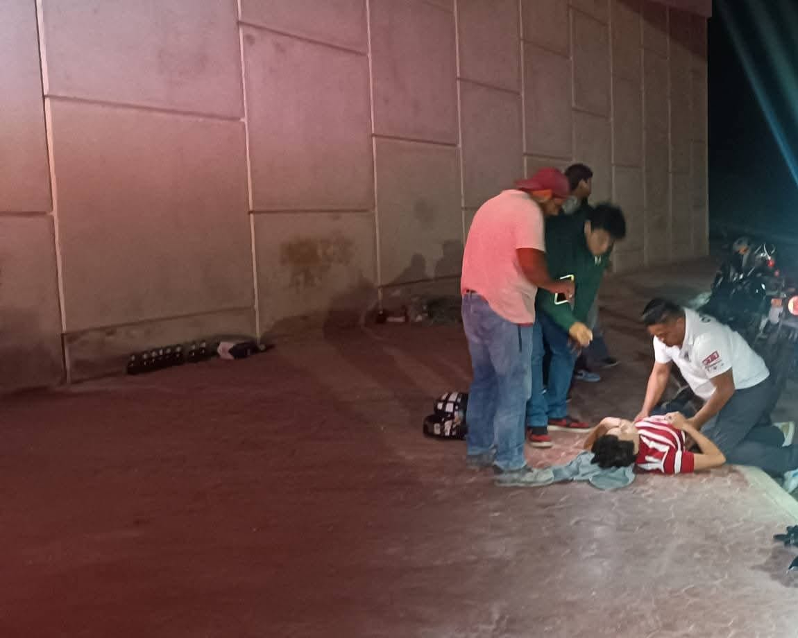 Reportan accidente de motociclista en la entrada de Seybaplaya