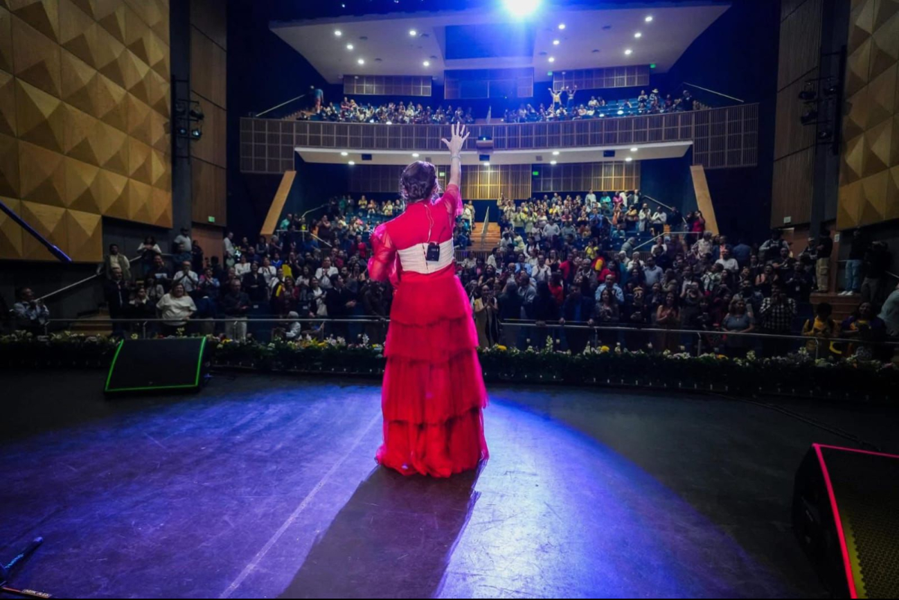 María San Felipe fue recibida con una ovación en Celaya