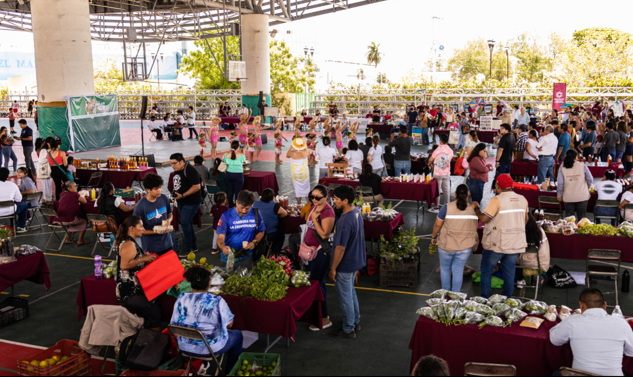 La feria es organizada por la SEMABICCE y ha reunido a cientos de personas en ediciones anteriores.