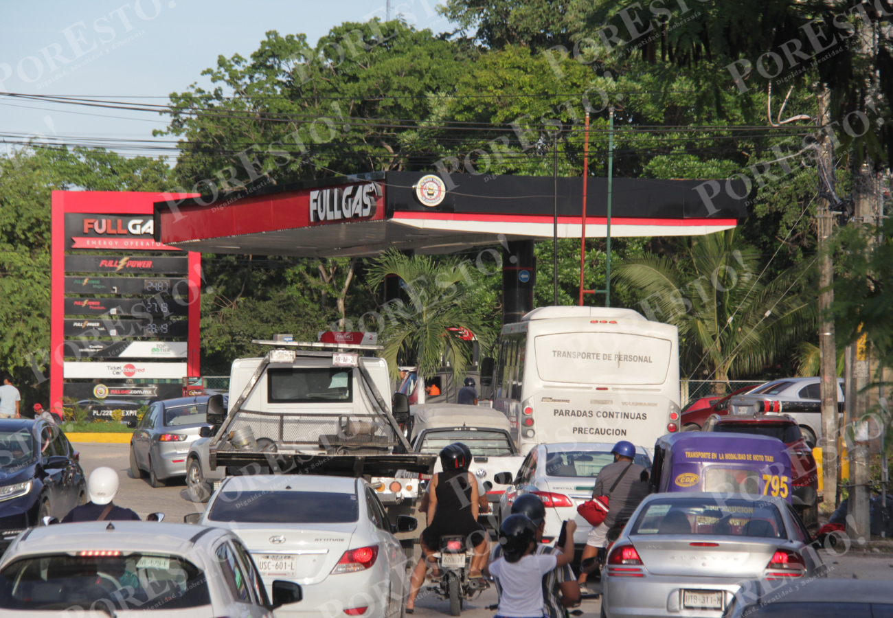 Algunos operadores se organizaron para avisarse por mensaje en qué puntos había servicio y en cuáles no, pues el combustible era bastante escaso