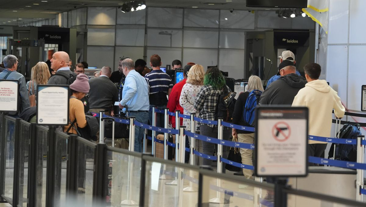 El cierre, iniciado por la falta de acuerdo presupuestario, afectó a más de 650 mil empleados federales que quedaron sin salario