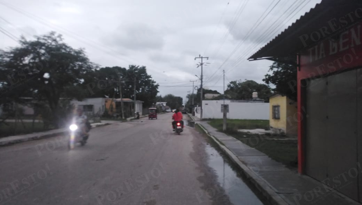 Habitantes de Sabancuy viven horas de oscuridad por fallas eléctricas tras frente frío 13