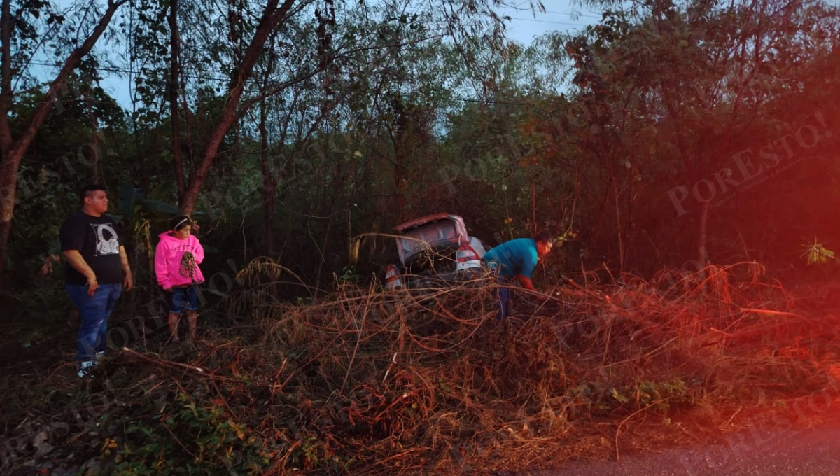 Un hombre perdió la vida tras un accidente fatal en la carretera Escárcega–Champotón, a la altura de El Cerrito.