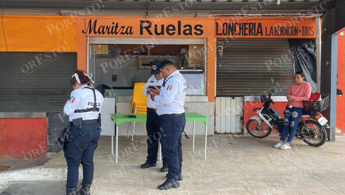 Delincuentes saquean local de alimentos en Campeche a metros de la policía