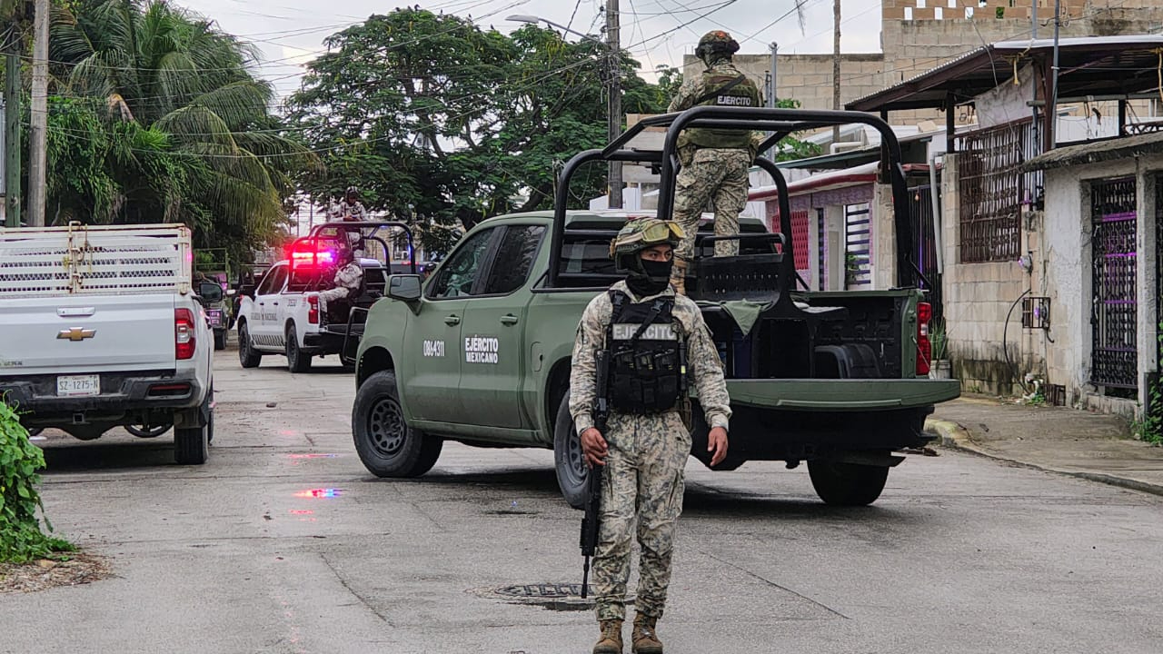 Autoridades federales brindaron apoyo perimetral.