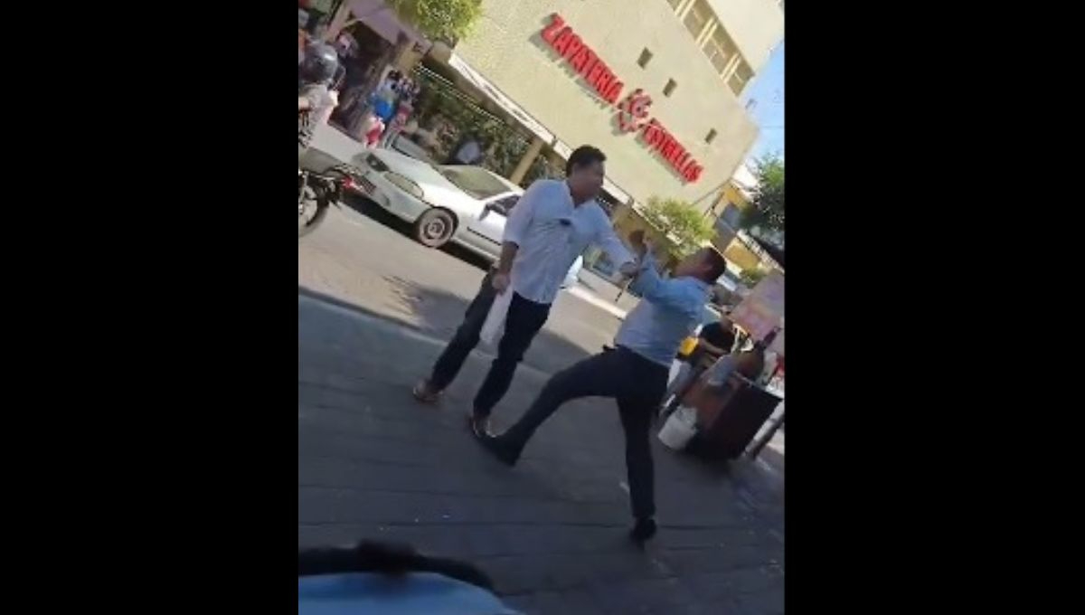 el incidente habría iniciado cuando el diputado morenista lanzó comentarios ofensivos y presuntamente discriminatorios hacia Roberto Moreno