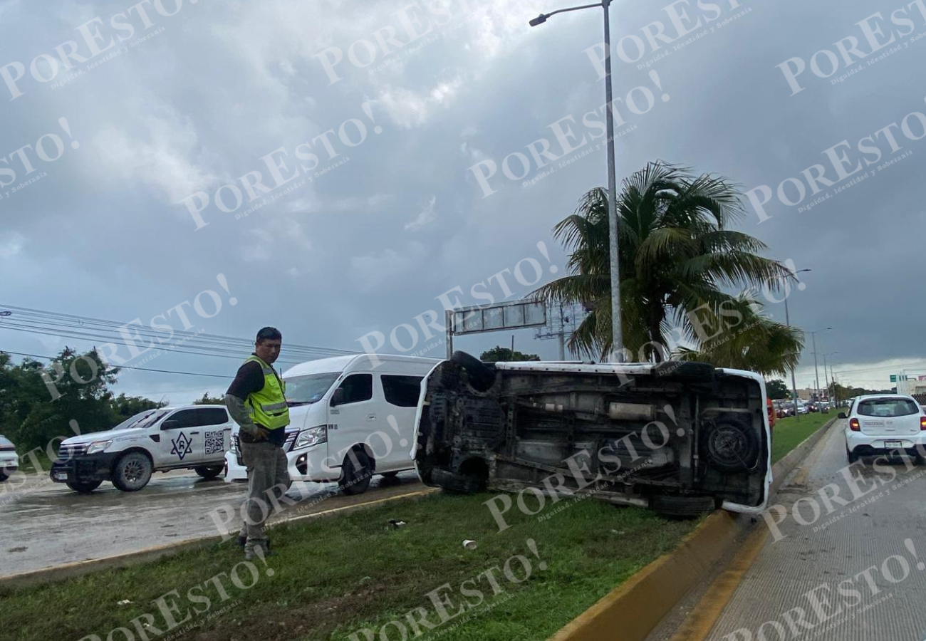 Este es la segunda volcadura en el mismo tramo en menos de 24 horas