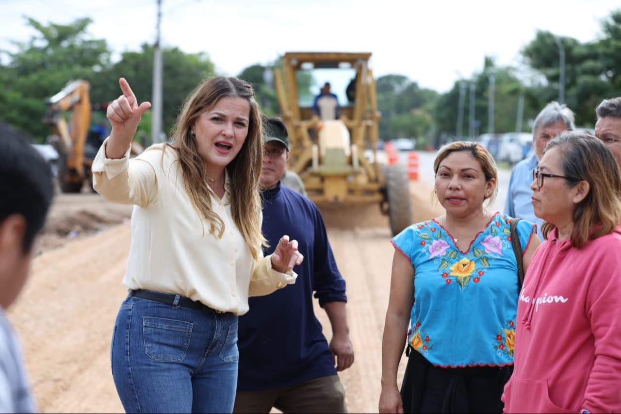 Cecilia Patrón supervisa obras de repavimentación en la comisaría de Santa Gertrudis Copó