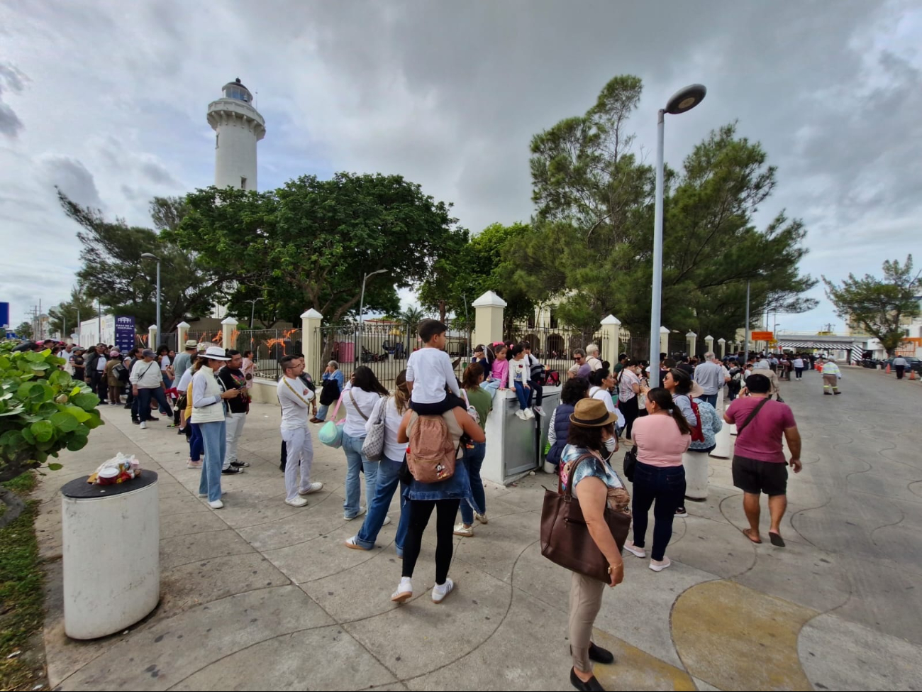 La Casa de la Cultura de Progreso registra largas filas