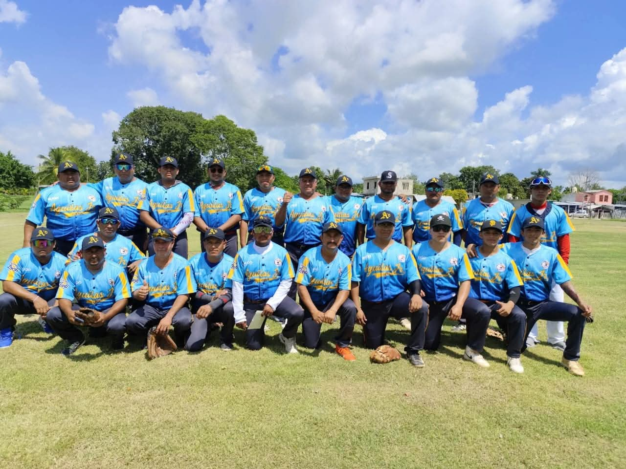 Las Águilas Jr. lograron ganar los dos partidos de la jornada.