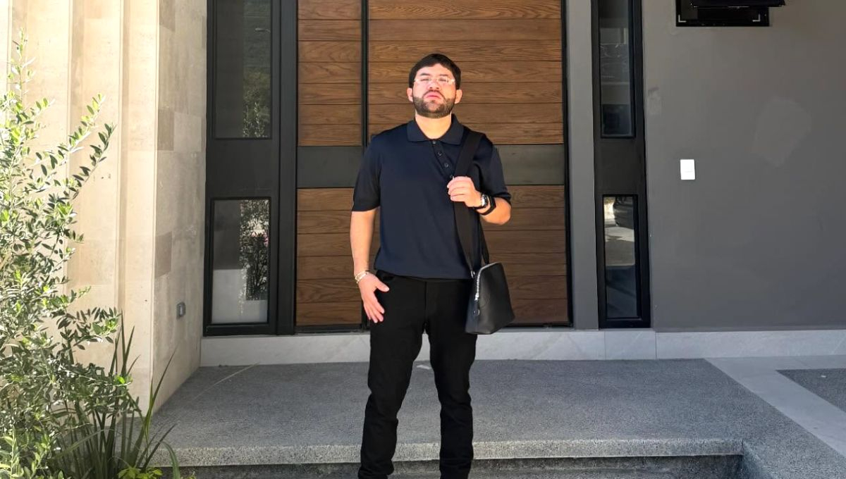 Luis R. Conriquez podría ser sentenciado a pasar un tiempo en la cárcel por cantar un corrido en Guadalajara