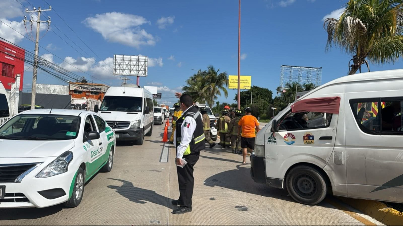 El accidente afectó ligeramente el tráfico en la vía