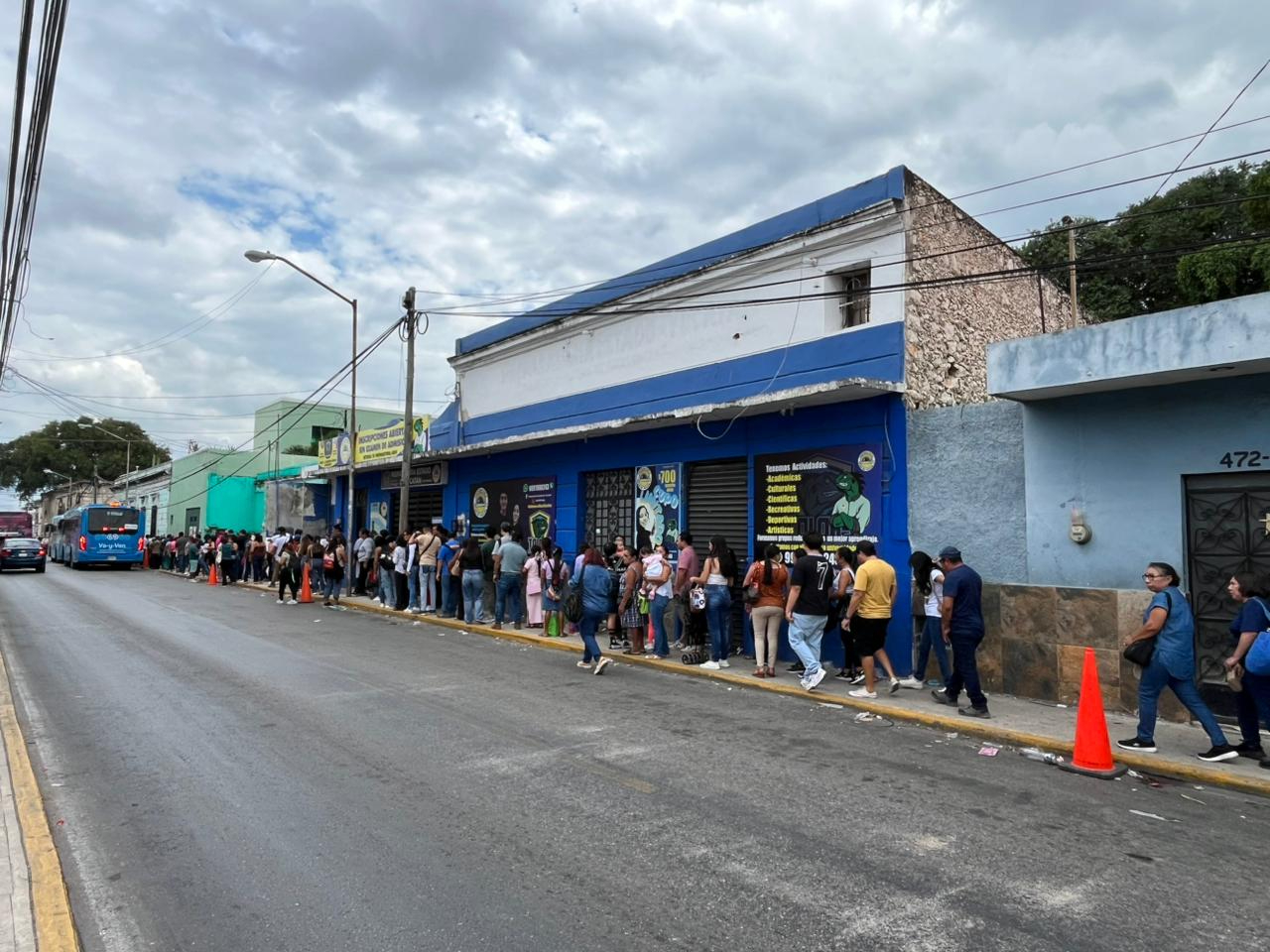 Hay gran afluencia de personas para llegar a Xmatkuil desde el Centro de Mérida