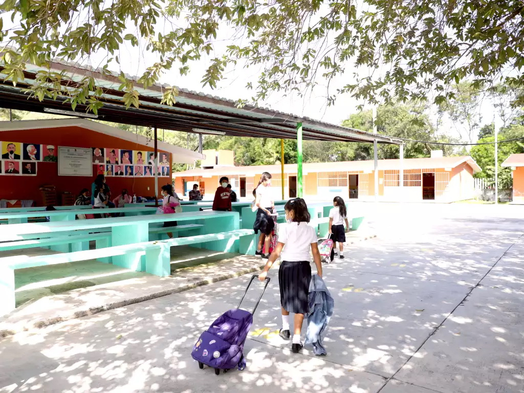 Se dará preferencia a planteles con más necesidades.