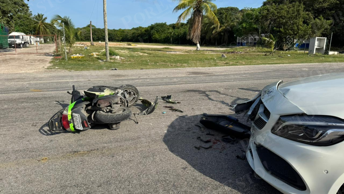 El choque generó tráfico lento mientras autoridades acordonaban el área.