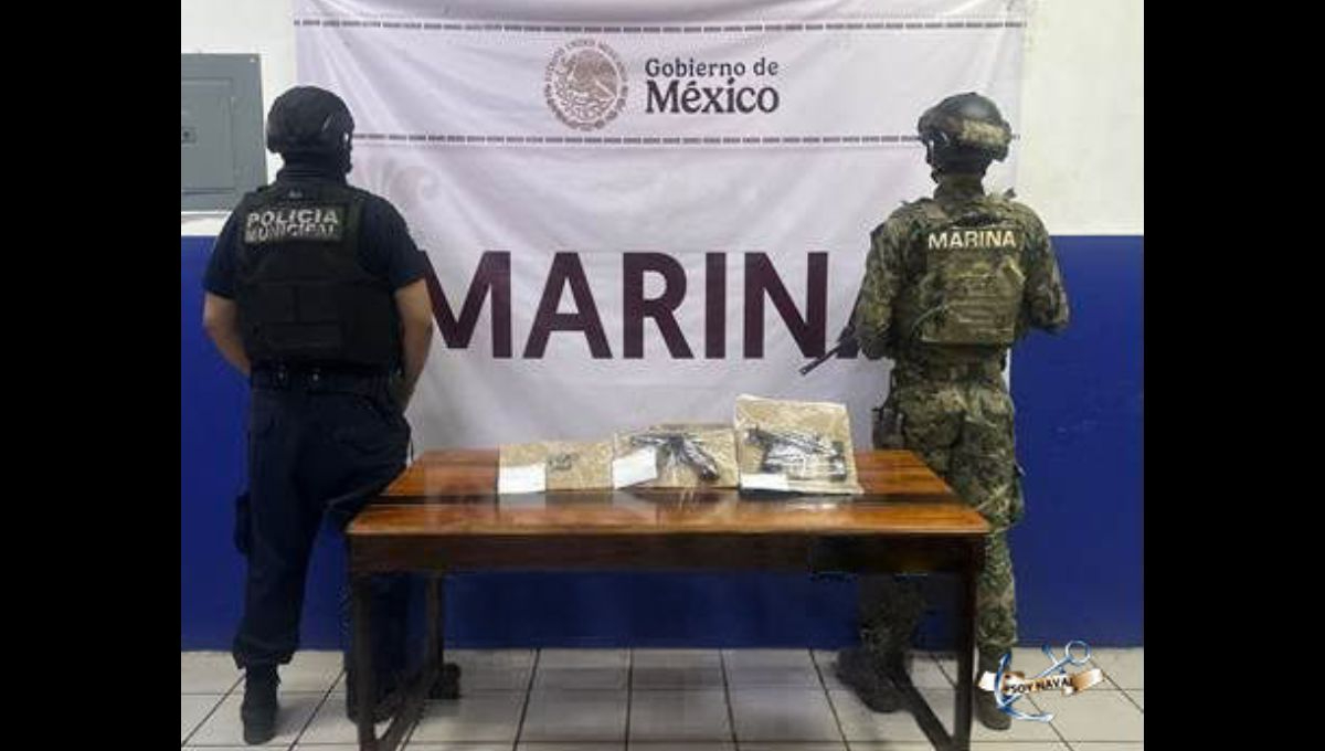 Las 54 personas detenidas, junto con los objetos asegurados, fueron puestas a disposición del Ministerio Público correspondiente