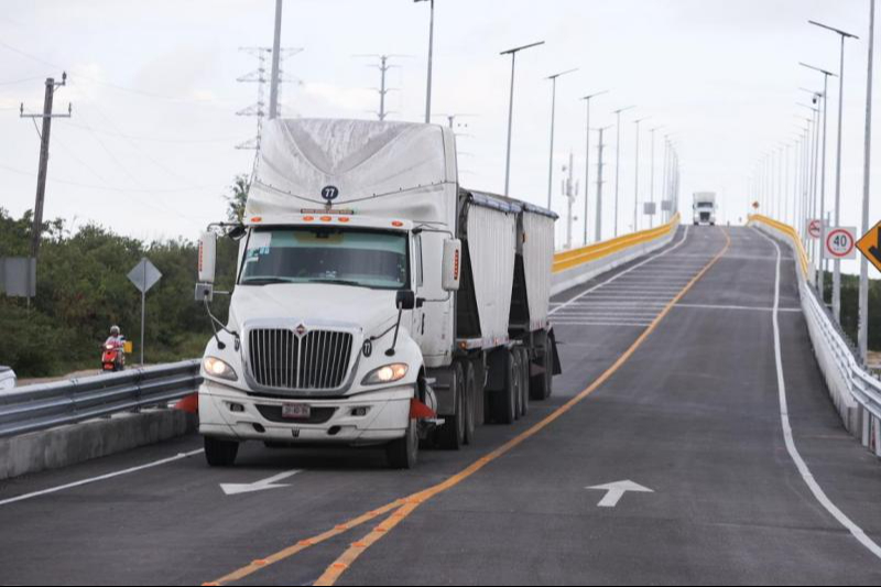 El Distribuidor Vial de Progreso se abrirá al tránsito de unidades pesadas