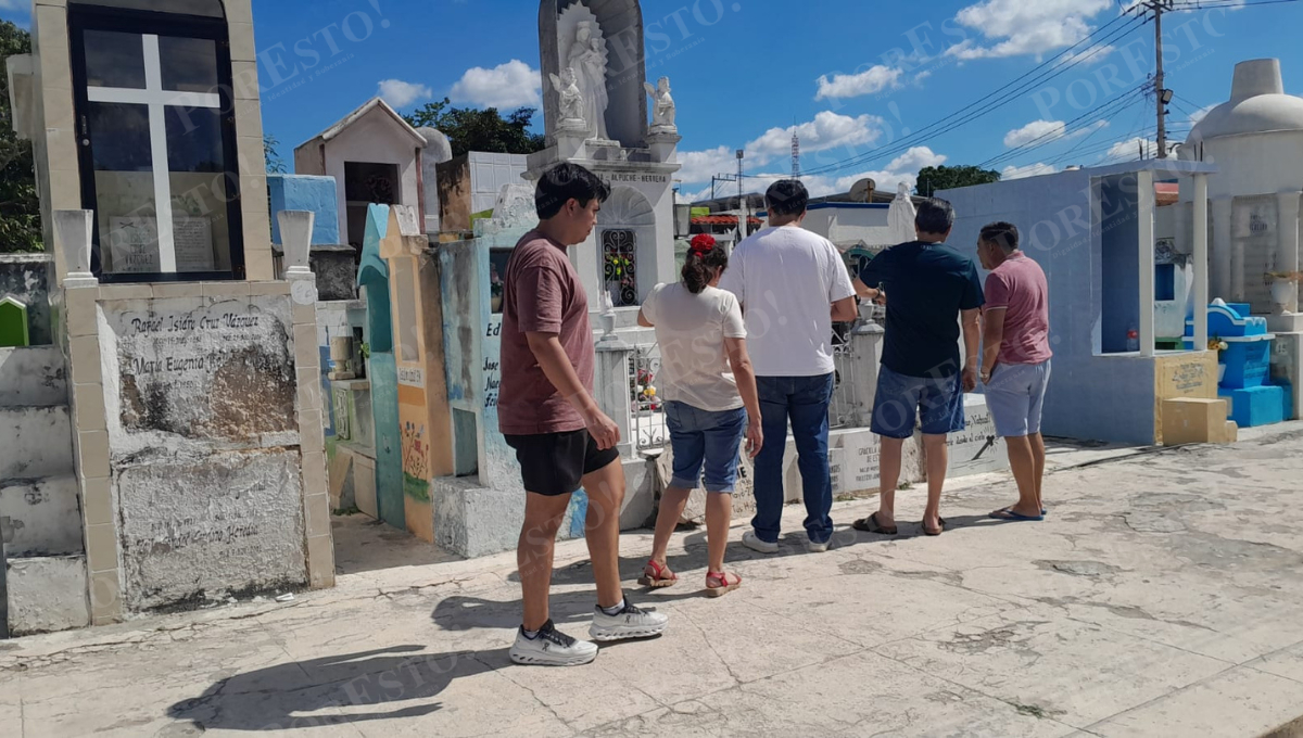 Cementerios de Campeche, punto de encuentro en Día de Muertos