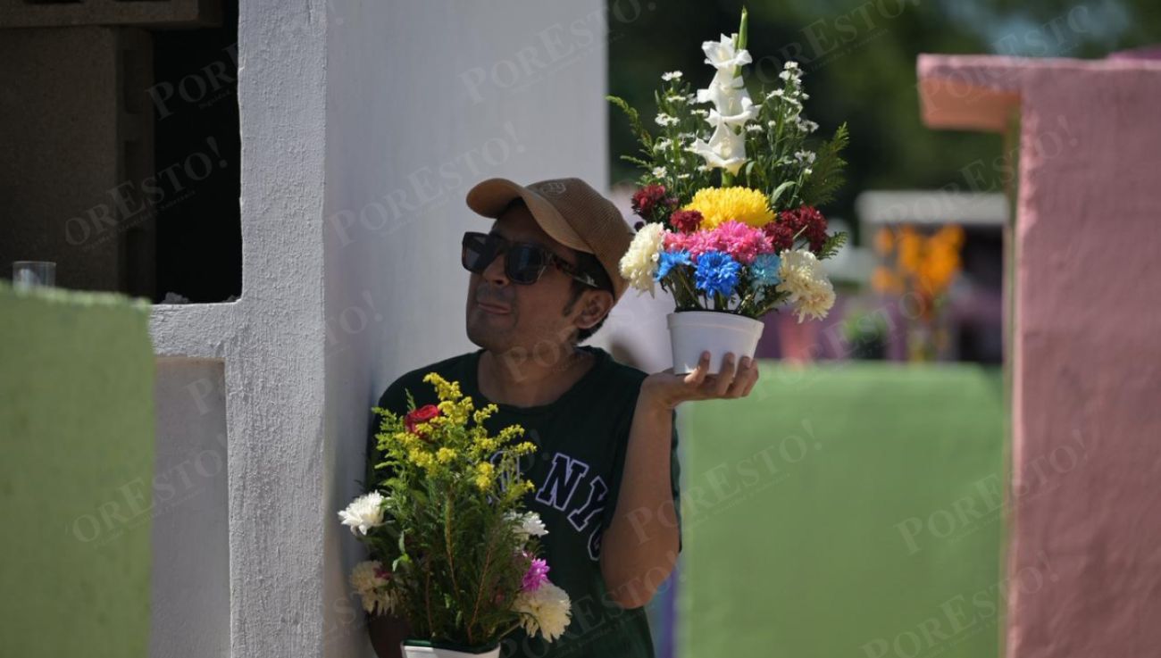 Cultura y color en Campeche: la limpieza de huesos que sorprende al mundo