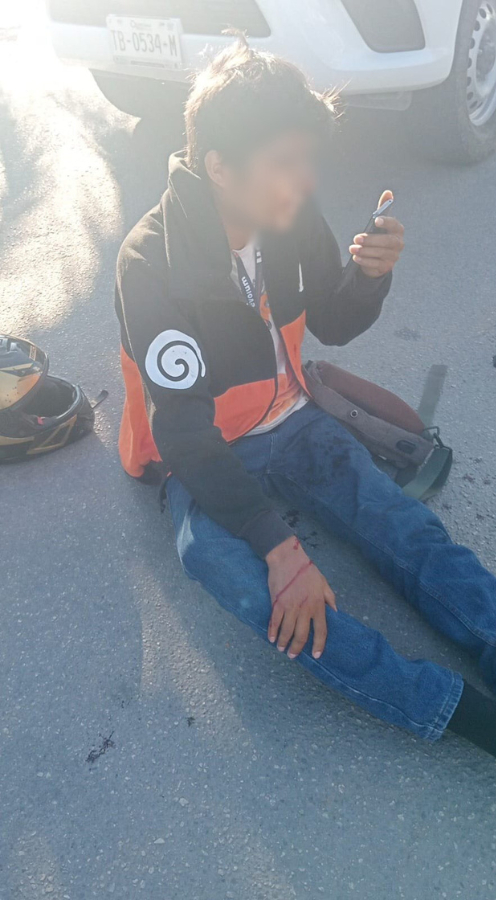 Debido a sus lesiones, el motociclista fue llevado al hospital