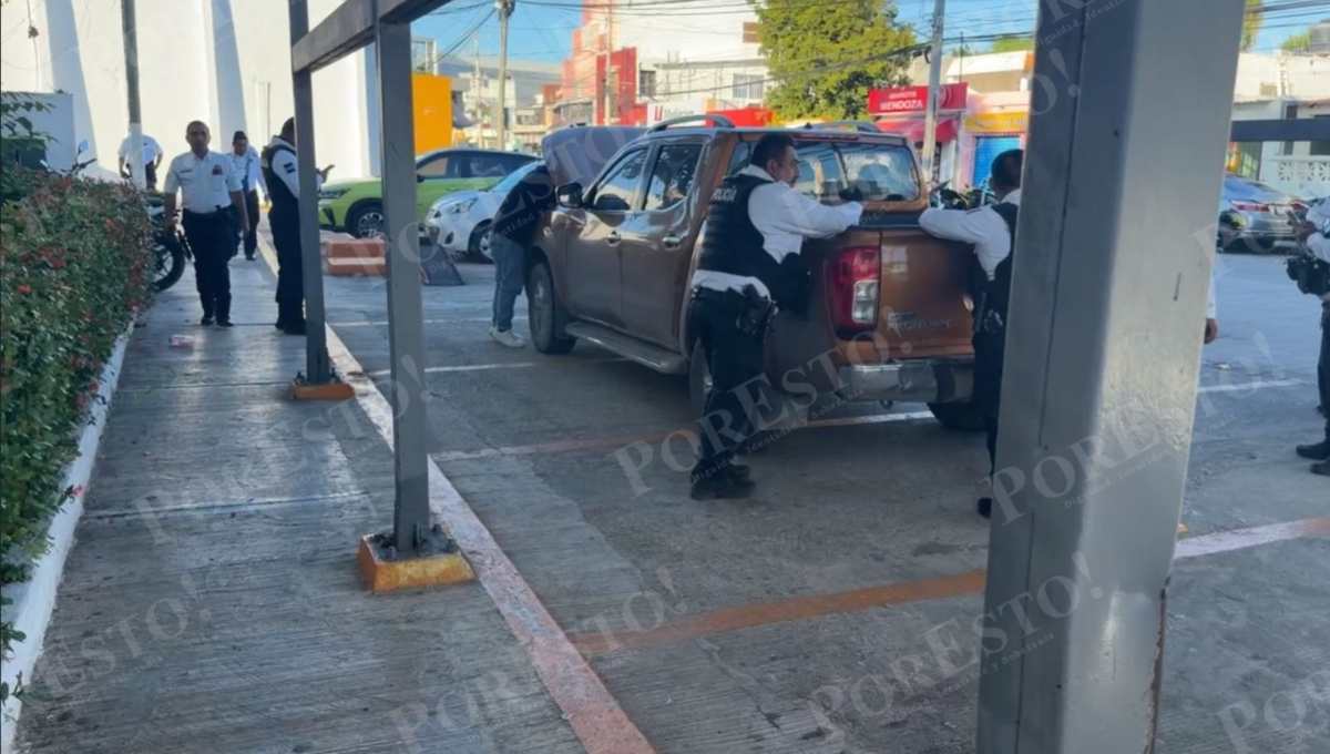 El vehículo fue identificado como robado en Veracruz, presuntamente con violencia.