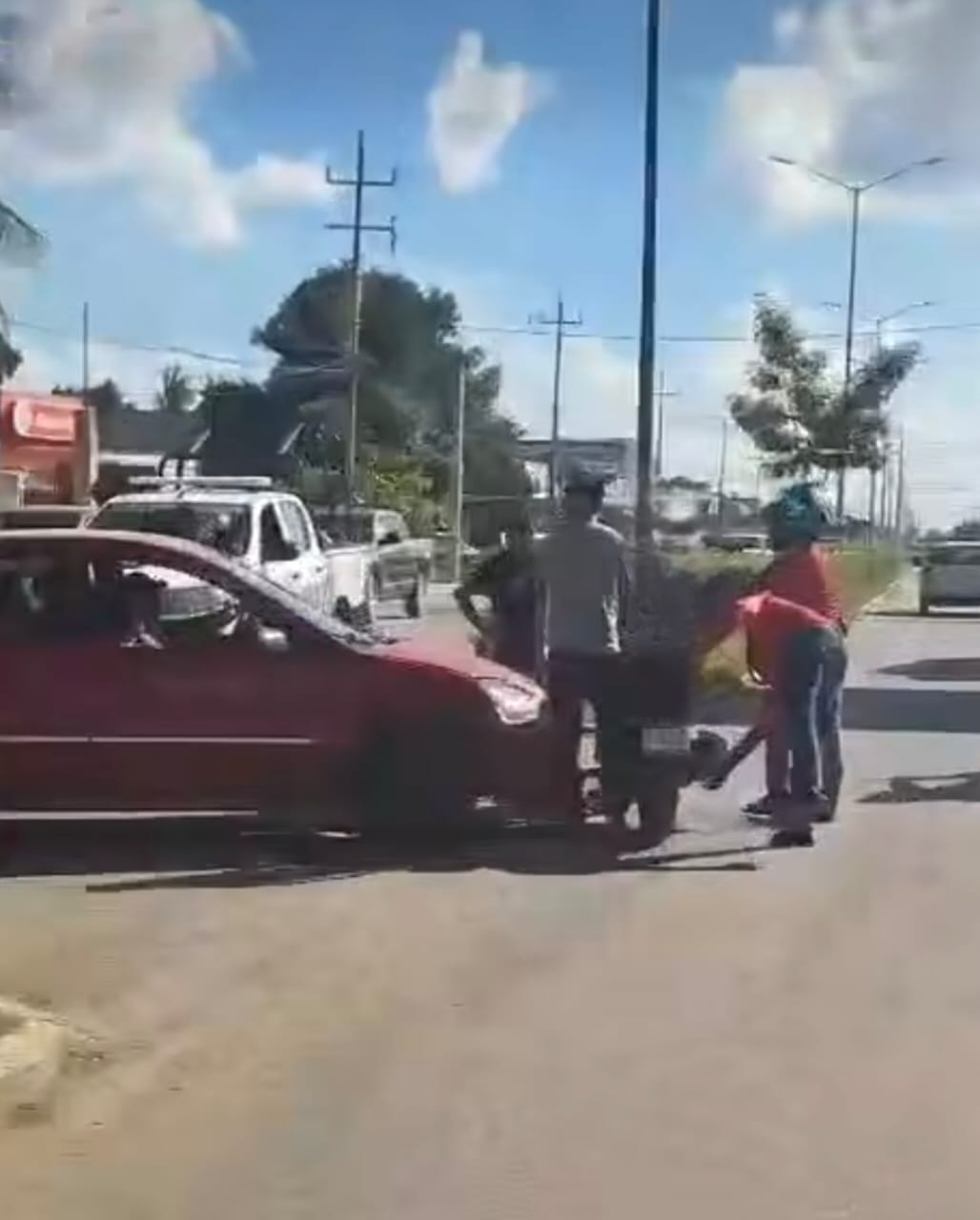 No hubo personas lesionadas, solo daños materiales de consideración.