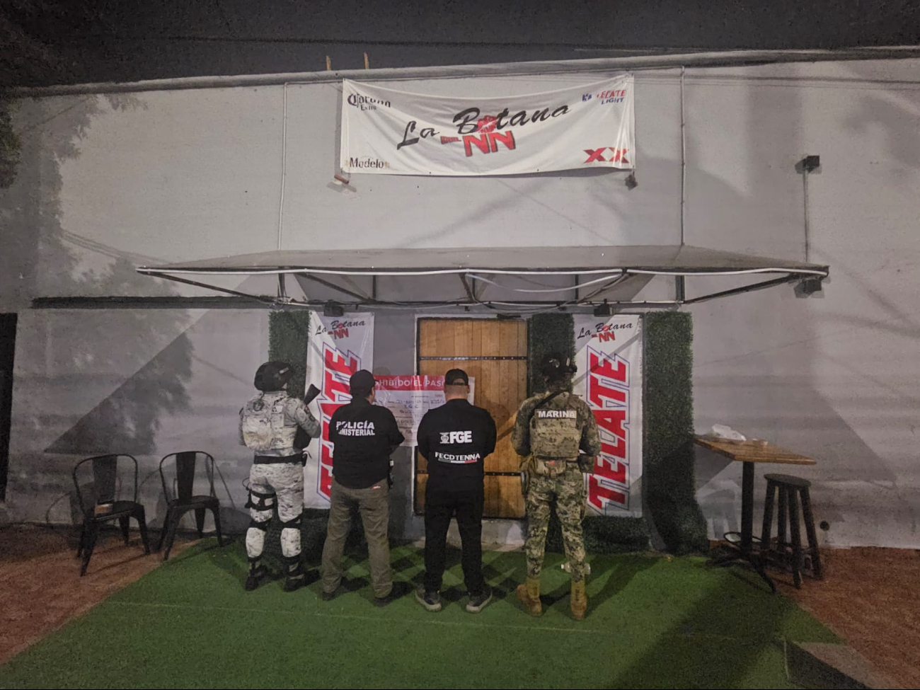 El bar donde se realizó el operativo está en la carretera federal Cancún-Tulum.