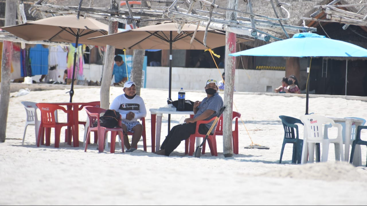 Sector restaurantero realiza reestructuras en su menú y la atención al cliente para las próximas fechas