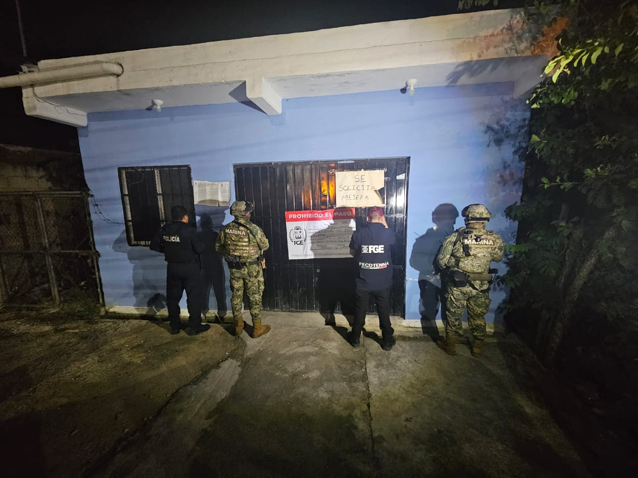 Elementos de la Marina, FGE y Policía Estatal participaron en el operativo.