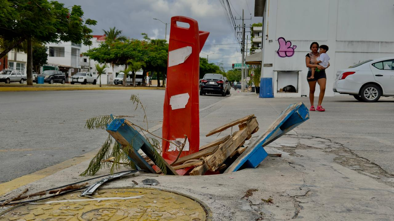 Según los ciudadanos, la CFE no atiende las quejas para reparar los registros.