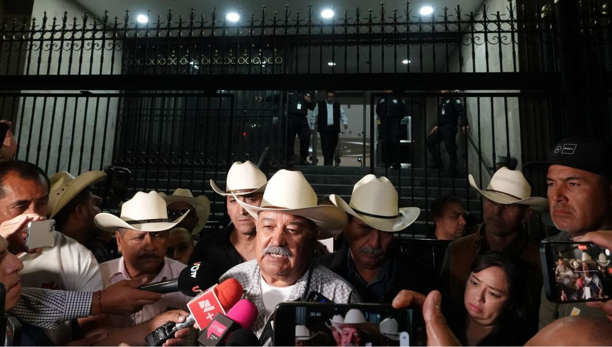 Tras más de cuatro horas de conversaciones, los campesinos salieron de la Secretaría de Gobernación sin ningún acuerdo