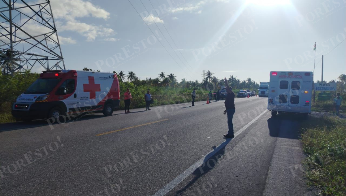 Habitantes y paramédicos de la Cruz Roja auxiliaron y trasladaron a los heridos a Sabancuy.