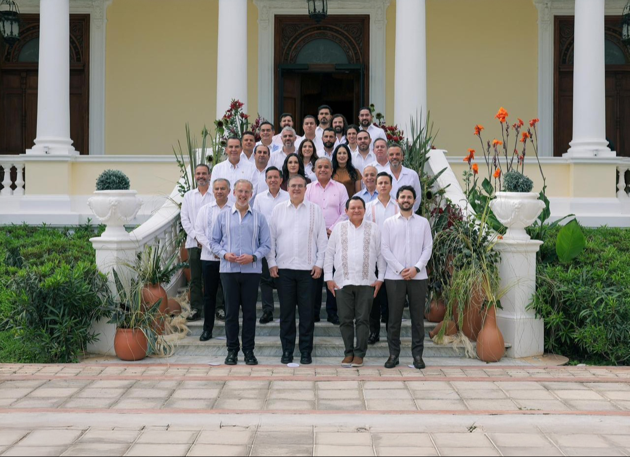 Joaquín Díaz Mena tuvo un encuentro privado con Marcelo Ebrard.