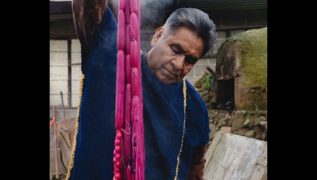 "Tejidos de México" reúne 32 historias inéditas que documentan las tradiciones, técnicas y saberes de ocho comunidades del país