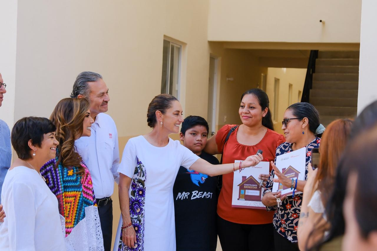 La Presidenta reafirmó que en la Cuarta Transformación “el amor con amor se paga” y que los programas sociales se mantienen.