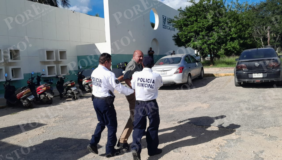 Los trabajadores retuvieron el vehículo del supervisor, exigiendo el pago de su finiquito.