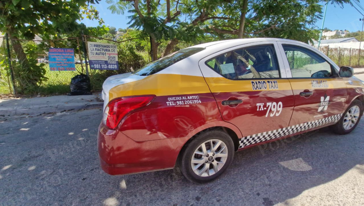 Policías estatales llegaron al sitio para mediar entre los involucrados.