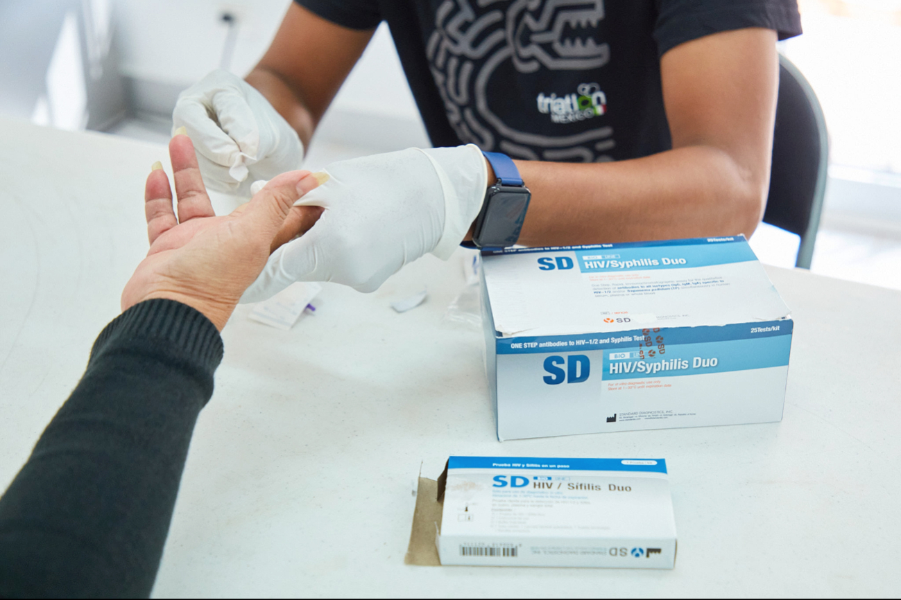 Personas seropositivas aseguraron que una sola jornada de exámenes vulnera su privacidad