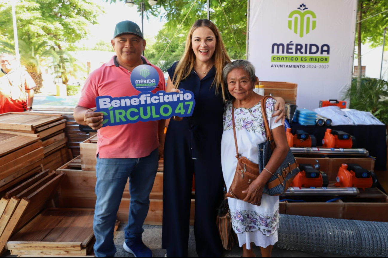 Cecilia Patrón hizo entrega de herramientas agrícolas a ciudadanos
