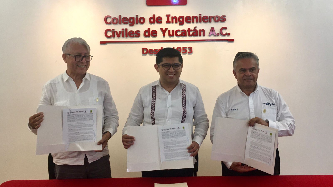 Como parte de la colaboración institucional se rehabilitaron las gradas del Centro de Espectáculos Montejo