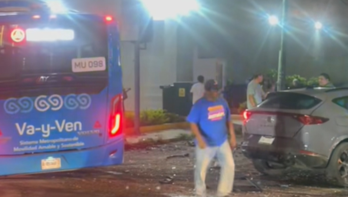 El conductor del auto perdió la vida tras el choque al Sur de Mérida