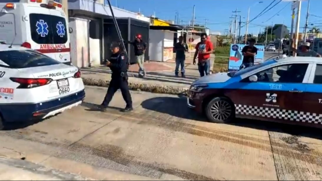 Repartidor avícola provoca choque en Campeche y se da a la fuga